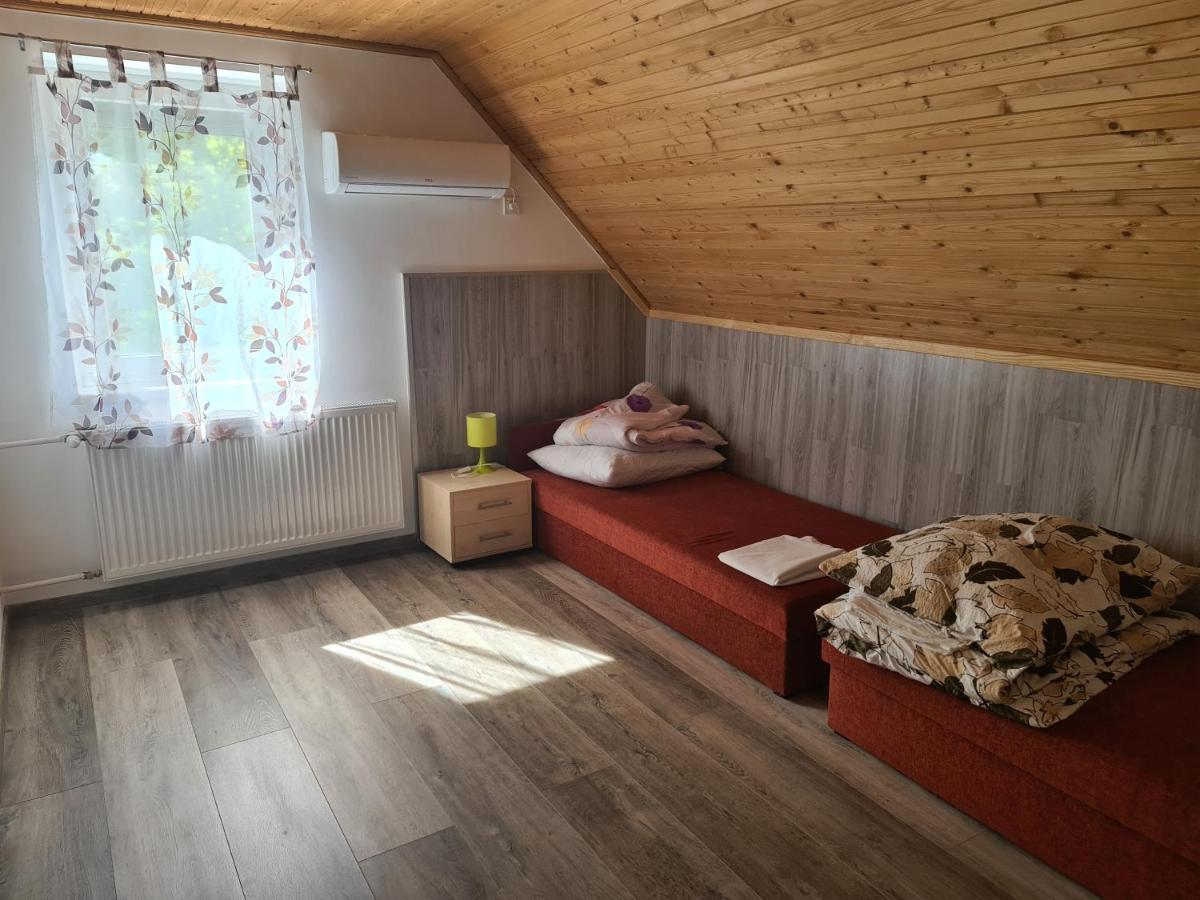 Vaddinszó lak Vila Kiskunmajsa Exterior foto
