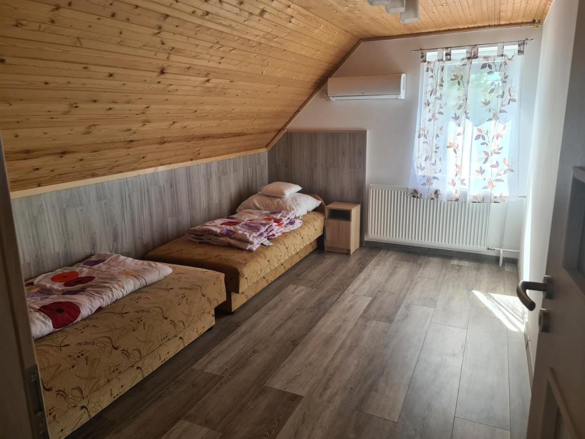 Vaddinszó lak Vila Kiskunmajsa Exterior foto